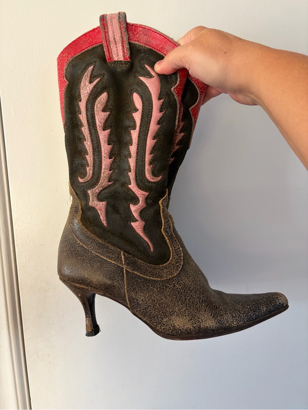 Kowalski - Women’s Western-Inspired Pointed Toe Mid-Heel Boots in Black and Pink